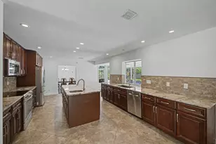 22 Banyan Rd, Sewalls Point, FL 34996 - Photo 8