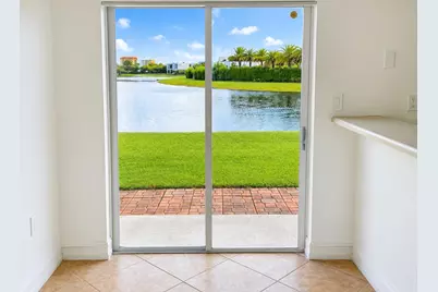 180 Riviera Circle #30-5, Weston, FL 33326 - Photo 2