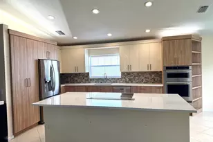 8135 Playa Del Sur Blvd, Lake Worth, FL 33467 - Photo 2