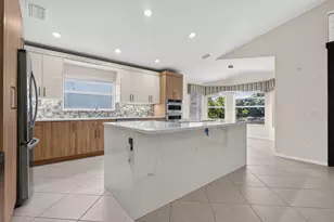 8135 Playa Del Sur Blvd, Lake Worth, FL 33467 - Photo 10