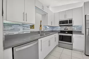 8246 Springview Terrace, Boca Raton, FL 33496 - Photo 14