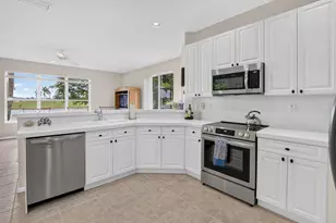 5866 Bay Hill Cir, Lake Worth, FL 33463 - Photo 18