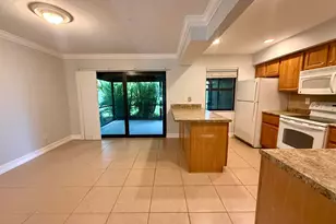 814 Sandtree Dr, Palm Beach Gardens, FL 33403 - Photo 4