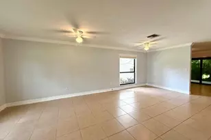 814 Sandtree Dr, Palm Beach Gardens, FL 33403 - Photo 4