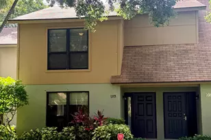 814 Sandtree Dr, Palm Beach Gardens, FL 33403 - Photo 2