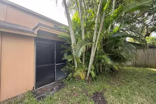 814 Sandtree Dr, Palm Beach Gardens, FL 33403 - Photo 22