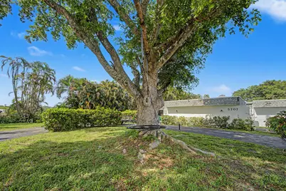 5707 White Hickory Circle, Tamarac, FL 33319 - Photo 50