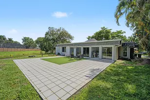 5707 White Hickory Cir, Tamarac, FL 33319 - Photo 40