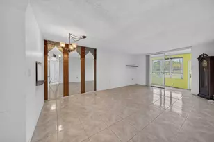 8101 N Sunrise Lakes Dr N, Sunrise, FL 33322 - Photo 20