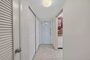 8101 N Sunrise Lakes Dr N, Sunrise, FL 33322 - Photo 26