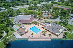 8101 N Sunrise Lakes Dr N, Sunrise, FL 33322 - Photo 6