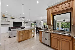 20250 NW 5th St, Pembroke Pines, FL 33029 - Photo 14