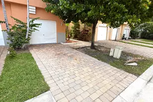 3261 Scarletta Dr, Riviera Beach, FL 33404 - Photo 16