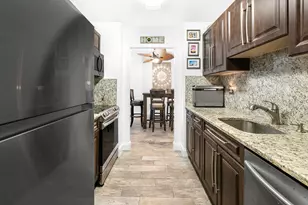 250 NE 20th St, Boca Raton, FL 33431 - Photo 12