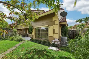 2656 Riverside Dr, Coral Springs, FL 33065 - Photo 6