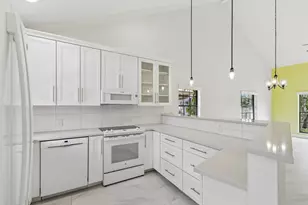 2656 Riverside Dr, Coral Springs, FL 33065 - Photo 12