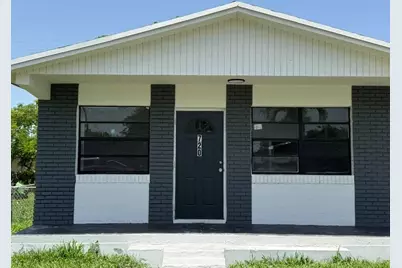 720 Rickey Jackson Boulevard, Pahokee, FL 33476 - Photo 1