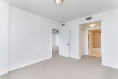 18800 NE 29th Avenue #923, Miami, FL 33180 - Photo 12