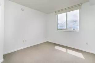 18800 NE 29th Ave, Miami, FL 33180 - Photo 16