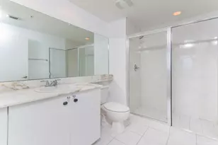 18800 NE 29th Ave, Miami, FL 33180 - Photo 14