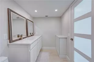 3205 Portofino Point, Coconut Creek, FL 33066 - Photo 34