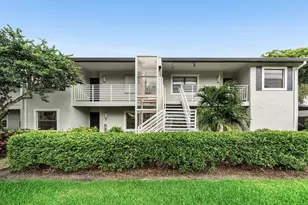 7 Southport Ln, Boynton Beach, FL 33436 - Photo 4