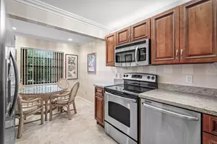 7 Southport Ln, Boynton Beach, FL 33436 - Photo 6