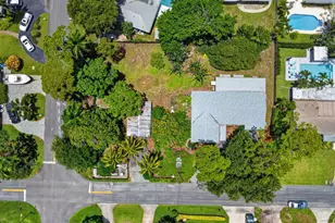 2709 SW 6th St, Boynton Beach, FL 33435 - Photo 2