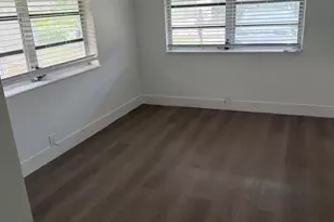 2751 NE 3rd Ave, Pompano Beach, FL 33064 - Photo 6