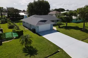 1841 SE Camden St, Port Saint Lucie, FL 34952 - Photo 2