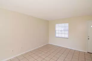 1190 SE Puritan Ln, Port Saint Lucie, FL 34983 - Photo 10