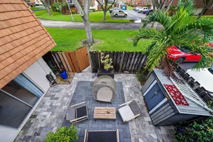 8910 SW 20th Pl, Davie, FL 33324 - Photo 30