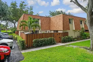 8910 SW 20th Pl, Davie, FL 33324 - Photo 32