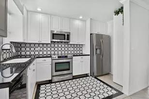 421 SW 2nd St, Boca Raton, FL 33432 - Photo 8
