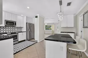 421 SW 2nd St, Boca Raton, FL 33432 - Photo 6