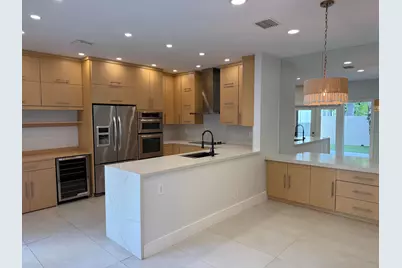 1085 River Birch Street, Hollywood, FL 33019 - Photo 2