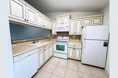 9919 Nob Hill Court #9919, Sunrise, FL 33351 - Photo 2