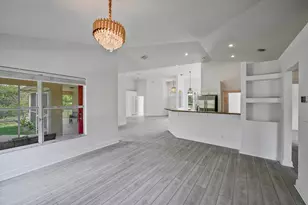 8671 155th Pl N, Palm Beach Gardens, FL 33418 - Photo 36
