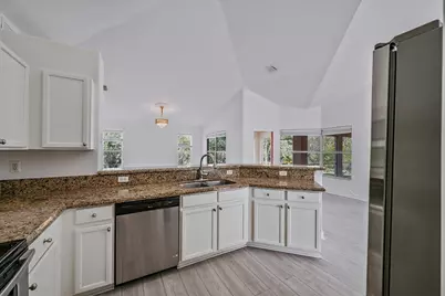 8671 155th Place N, Palm Beach Gardens, FL 33418 - Photo 1