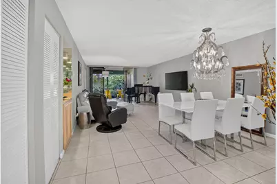 7473 Glendevon Lane #402, Delray Beach, FL 33446 - Photo 4