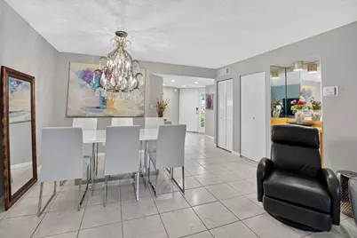 7473 Glendevon Lane #402, Delray Beach, FL 33446 - Photo 8