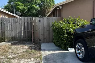 641 W 9th St, Riviera Beach, FL 33404 - Photo 1