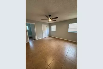 641 W 9th Street #1, Riviera Beach, FL 33404 - Photo 6