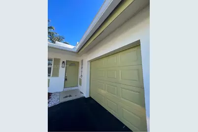 19420 Carolina Circle, Boca Raton, FL 33434 - Photo 2