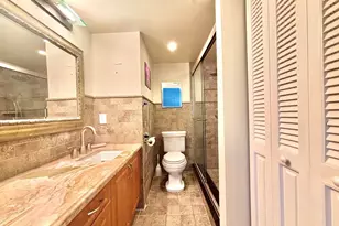 4032 Newcastle B, Boca Raton, FL 33434 - Photo 8
