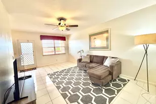 4032 Newcastle B, Boca Raton, FL 33434 - Photo 6