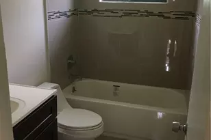 4231 SW 55th Ave, Davie, FL 33314 - Photo 8