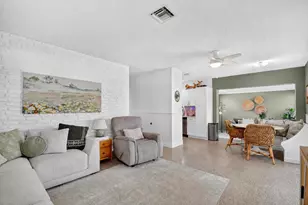 1446 W Perry St, Lantana, FL 33462 - Photo 4