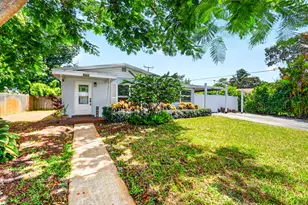 1446 W Perry St, Lantana, FL 33462 - Photo 2