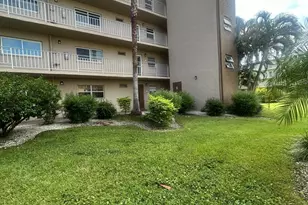 300 NE 26th Ave, Boynton Beach, FL 33435 - Photo 2